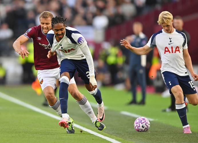 罗马诺：莱比锡和切尔西谈西蒙斯时问价乔治，两人交易不挂钩（罗马诺：莱比锡与切尔西谈西蒙斯时顺带询价乔治，两笔交易互不关联）