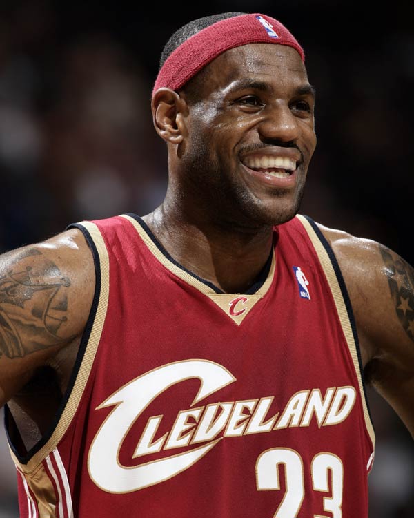 勇士vs森林狼首发：库里&巴特勒大战兰德尔&戈贝尔（勇士战森林狼首发：库里、巴特勒对决兰德尔、戈贝尔）