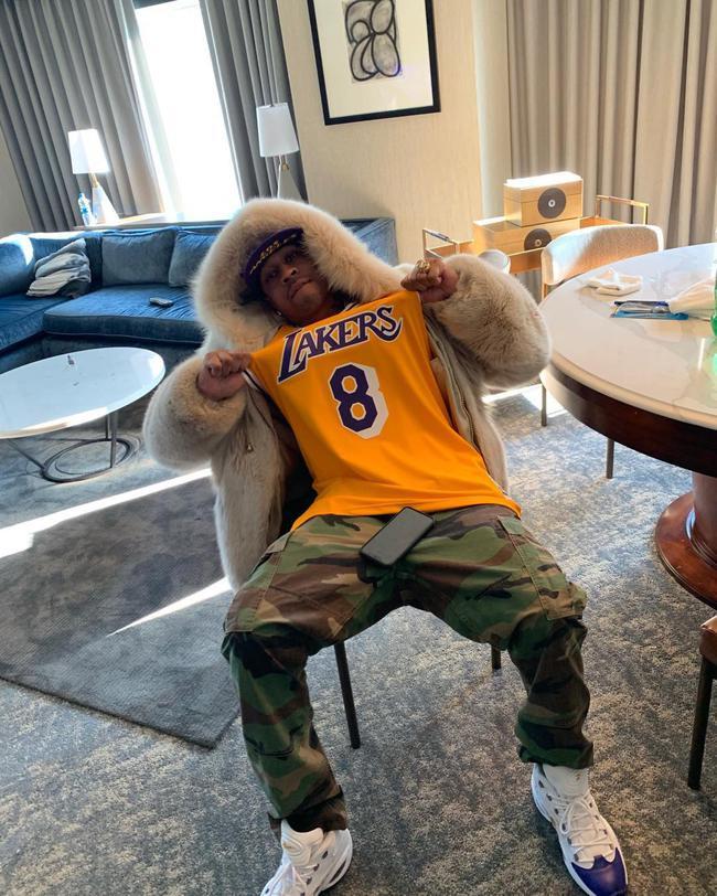 铁树开花，拜仁后卫约纳坦-塔斩获欧冠生涯首球（欧冠处子球到手，拜仁后卫约纳坦-塔终于破荒）