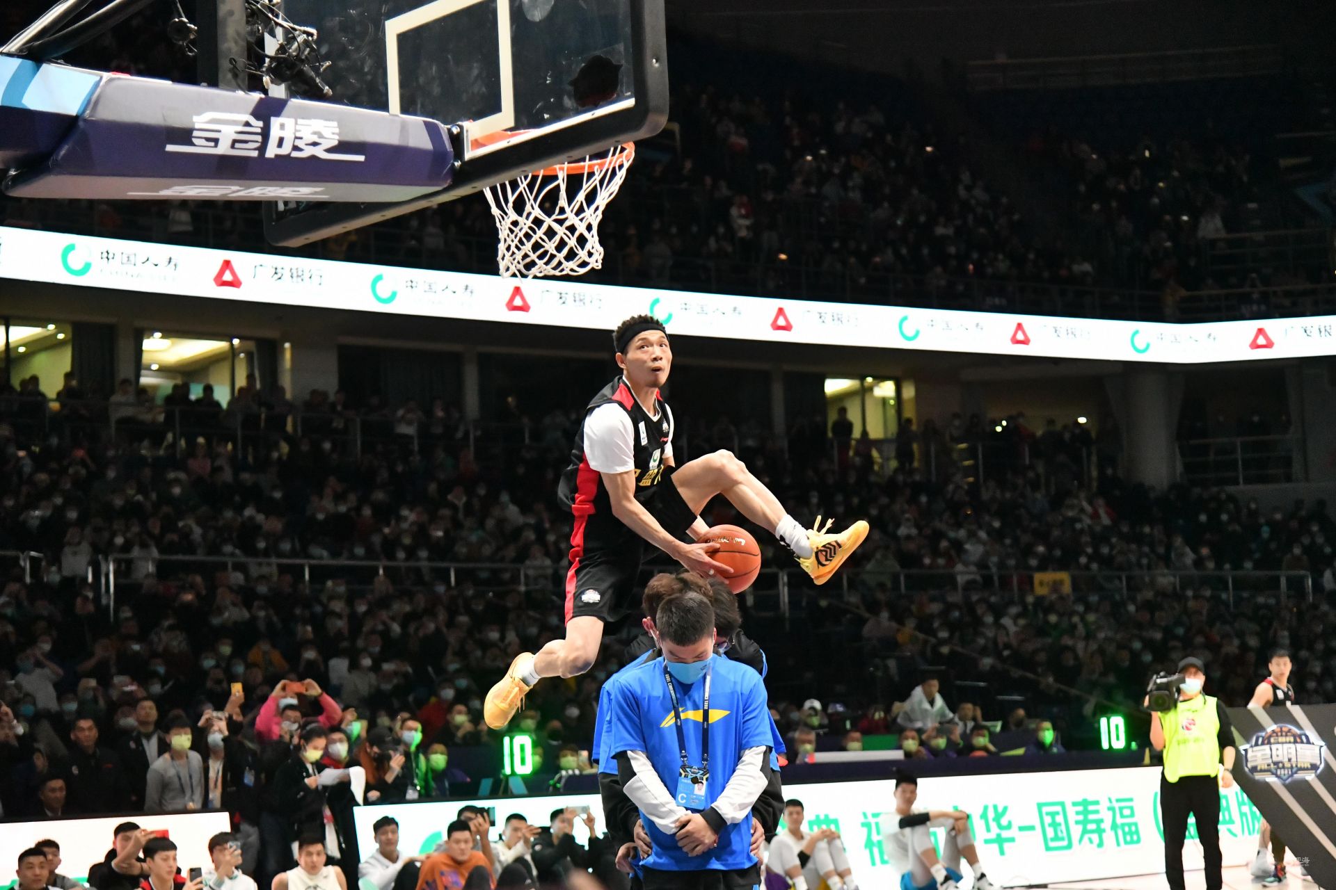 篮球篮网球队官方公布训练计划（篮网队正式公布训练日程）