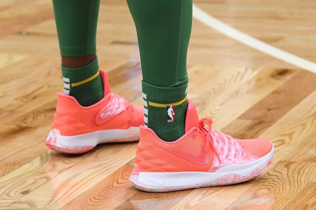 奥特加：梅西比以往时候更出色，他会确保明年世界杯时的状态（奥特加：梅西如今比过去更强，他会确保以最佳状态出战明年世界杯）