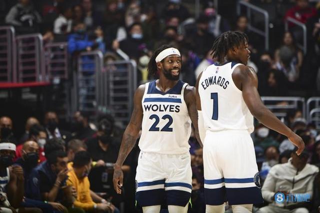 火箭首节35-29领先快船（首节战罢火箭以35比29暂领先快船）