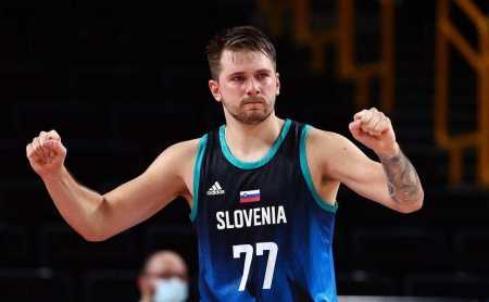 自2020年改为单回合决胜以来，足协杯决赛先进球方4胜1负（自2020年实行单场决胜后，足协杯决赛先破门一方4胜1负）