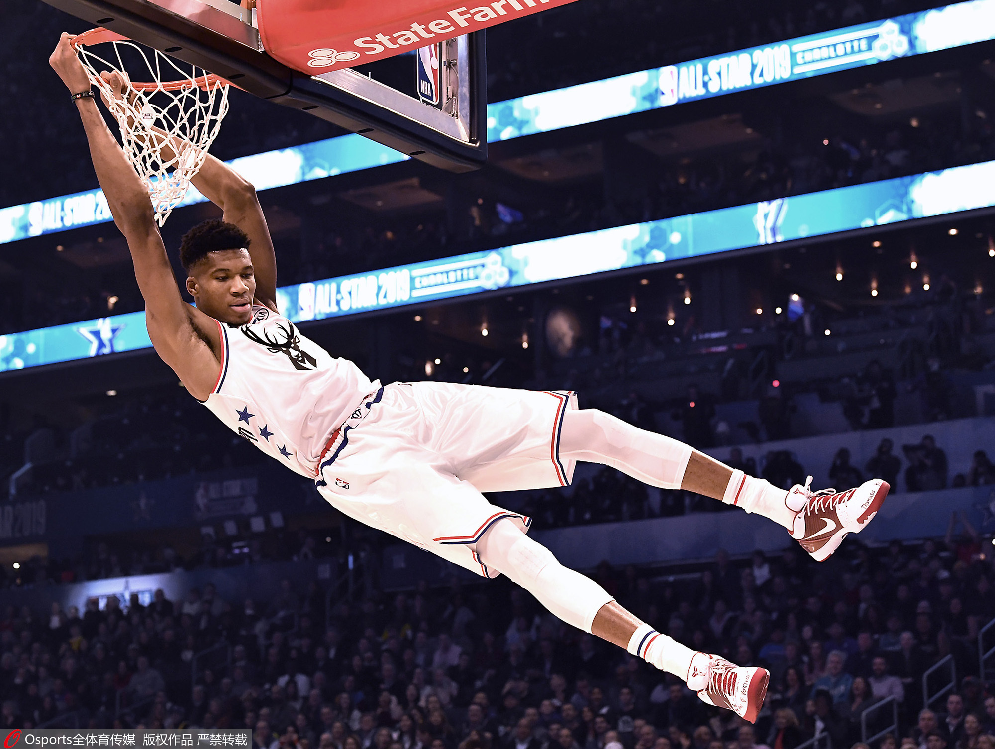 从7场仅1助到5场造7球 贝林厄姆缘何爆发？（低迷到高能：7场仅1助后5战创造7球，贝林厄姆如何逆袭？）