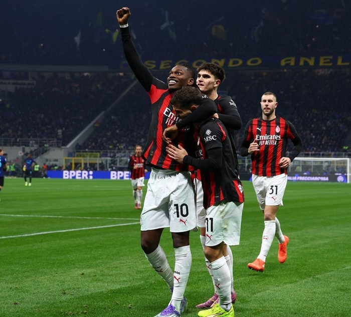 马里奥-苏亚雷斯：巴列卡斯不像西甲球场，像第三世界的球场（马里奥-苏亚雷斯：巴列卡斯更像第三世界球场，而非西甲赛场）