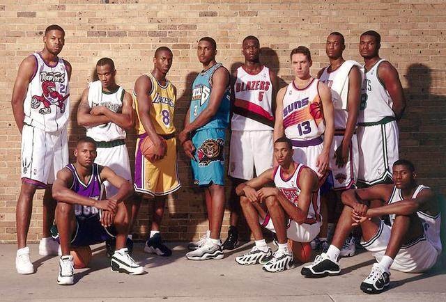 吴艳妮和夏思凝的经典画面，你更喜欢她俩谁？（吴艳妮与夏思凝的名场面，谁更让你心动？）