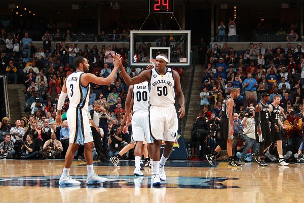 中国-西班牙商务论坛在成都举行，中足联理事长李克敏参加活动并发言（中国—西班牙商务论坛在成都举办，中足联理事长李克敏出席并发言）